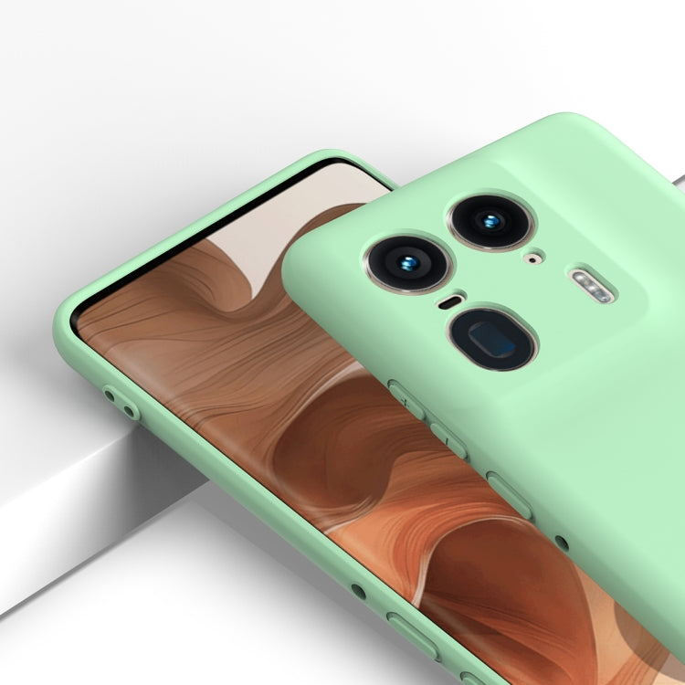 For Motorola Edge 50 Ultra Solid Color Liquid Silicone Dropproof Full Coverage Phone Case(Green) - free shipping - PMC TechLife - Order now!