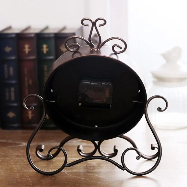 Iron Mute Clock Retro Living Room Decoration Clock(White) - Wall Clock by PMc TechLife | Online Shopping South Africa | PMc TechLife | Buy Now Pay Later Mobicred
