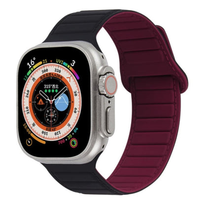 For Apple Watch SE 2022 44mm Loop Magnetic Silicone Watch Band(Black Wine Red) - Watch Bands by PMC Jewellery | Online Shopping South Africa | PMC Jewellery